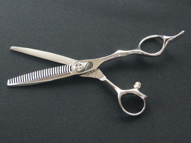 Dr.Queen・28目・カット率20～30%・5.8インチ