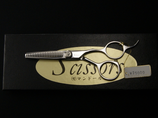 マンドール・Kitano Art No KN02C・22目・カット率25～30%・5.0インチ