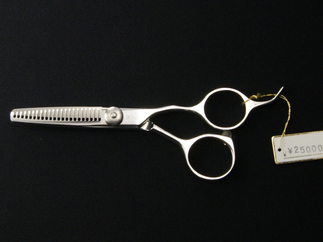 マンドール・Kitano Art No KN02C・22目・カット率25～30%・5.0インチ