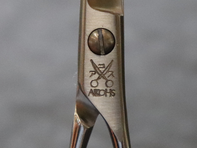【定価79000】アコス　シザー GZ600 AKKOHS 美容師用 理容師用 アコス GZ600 AKKOHS 美容師用 理容師用 トリマー用 中古シザー