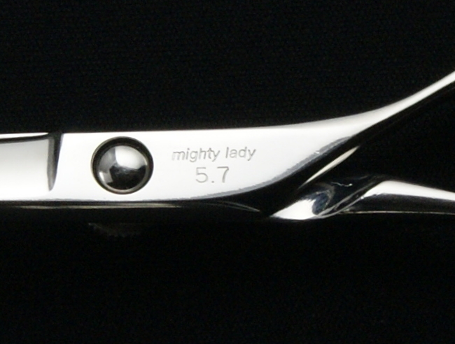 mighty lady・5.7インチ