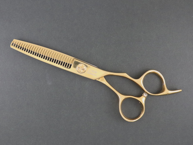 A_Style_Scissors