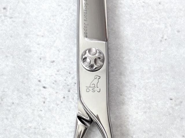 DogScissors_DR70M