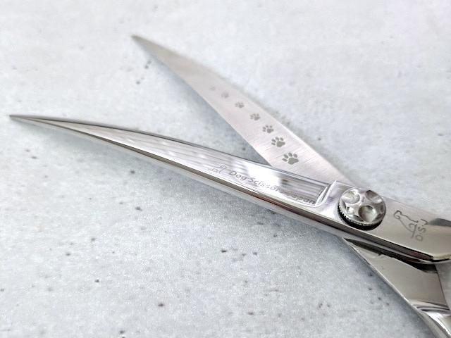 DogScissors_DR70M